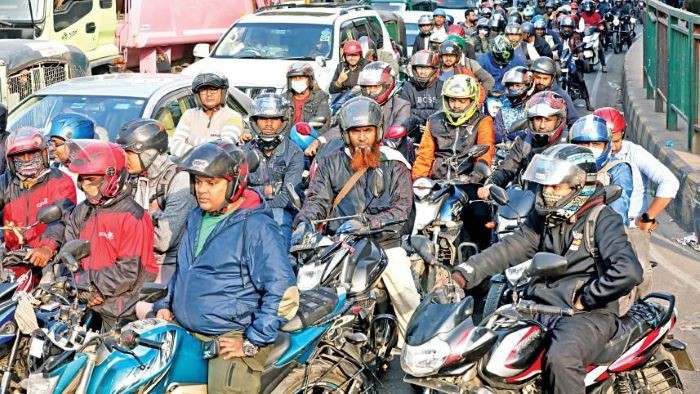 হেলমেট আমদানিতে মাত্র ৩৭০ টাকা, বাজারে বিক্রি ৪৫০০ টাকা পর্যন্ত